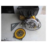 dewalt 7 1/4" circular saw,square,bag & used blade
