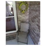 lawn chair & wreath
