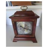 battery mantle clock