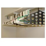 hangers & bathroom items