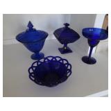 4 pcs of blue glassware