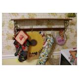 wall shelf,hot pads & items