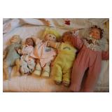 5 dolls incl:2 cabbage patch dolls