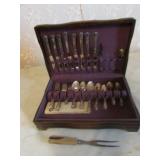harmony house silverware set w/box