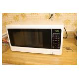 hamilton beach microwave (works)