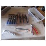 new chisel set & brushes,tools & container