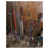 rakes,shovels & yard tools
