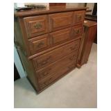 2 pc bedroom suit incl:chest & dresser