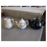 2 teapots & pitcher incl:2 hall