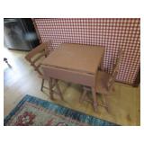 kids dropleaf table w/2 chairs
