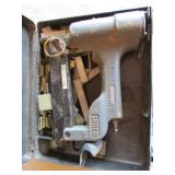 senco air staple gun w/staples & black case
