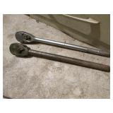 2 large ratchets
