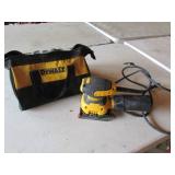 dewalt palm sander w/bag
