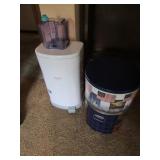 trashcan & tins