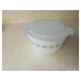 pyrex bowl w/lid ( has chip on top)