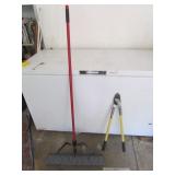 trimmers & pushbroom