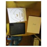 apple ipad w/box