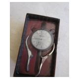 mitutoyo dial indicator w/box