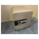 sentry 1250 safe (has combo)