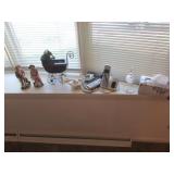 figurines,phone & decorator items