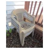 4 plastic chairs