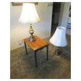 end table & 2 lamps