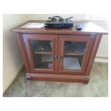 stand,dvd player w/remote & cords inside