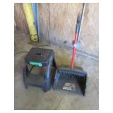 dustpan & step
