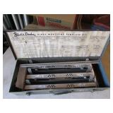 black & decker template kit w/metal case