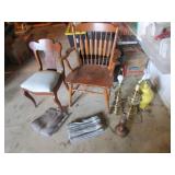 2 chairs,4 lamps & 2 rugs