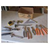 pliers,square,box cutters,tape measures & tools