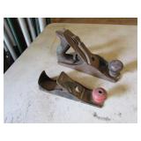 2 wooden planes