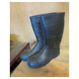 size 12 steel toe rubber boots