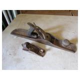 2 wooden planes