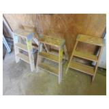 2 ft wooden stepladders