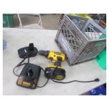 dewalt cordless drill w/charger & 2 batteries
