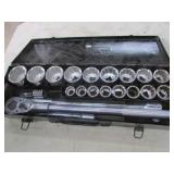 Case I.H. large 3/4" drive socket set w/case