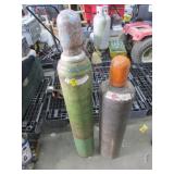 2 welding tanks