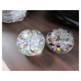 2 paperweights