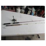 2 fishing poles incl:mantis