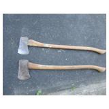 2 axes