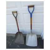 2 scoop shovels