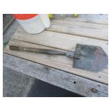 trench shovel