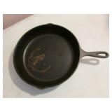 lodge cast iron skillet