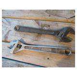 2 adjustable wrenches