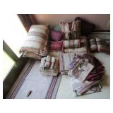 comforter,bedding set,pillows & rug