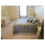 4 pc bedroom suit w/mattress & boxspring