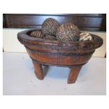decorative stand w/balls