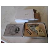 wyatt earp gun & bullet knife set