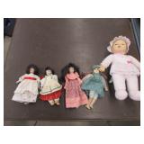 5 dolls